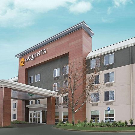 La Quinta By Wyndham Detroit Utica Hotel Bagian luar foto